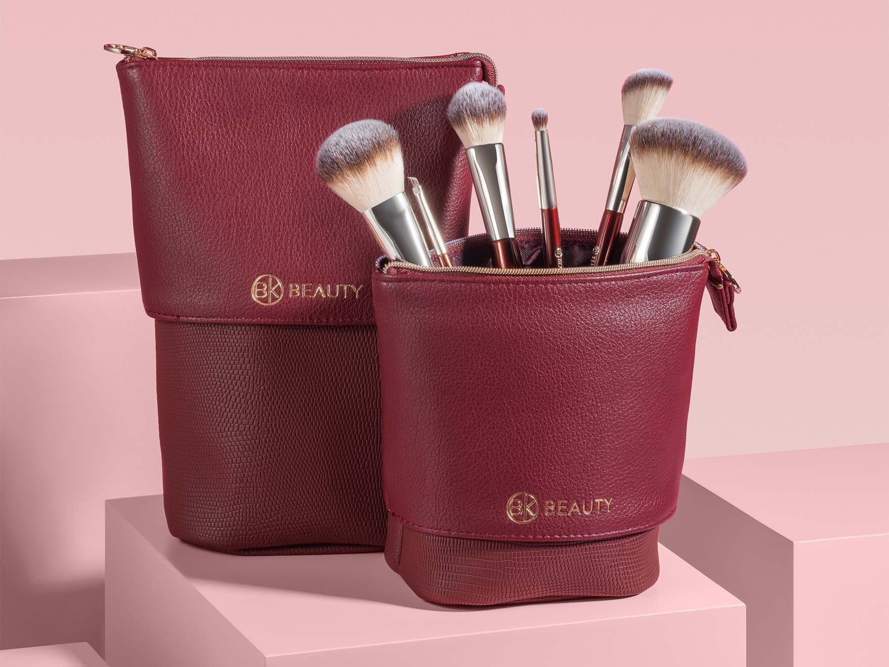 Makeup brush top holder travel case